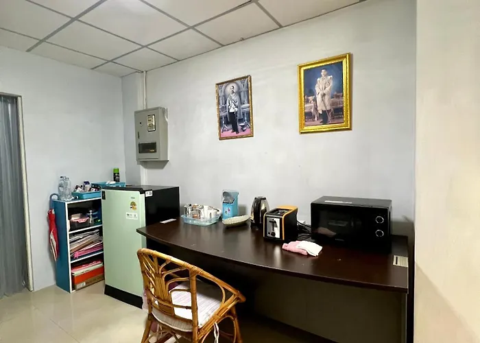 Firstfloordormtwin Hostel